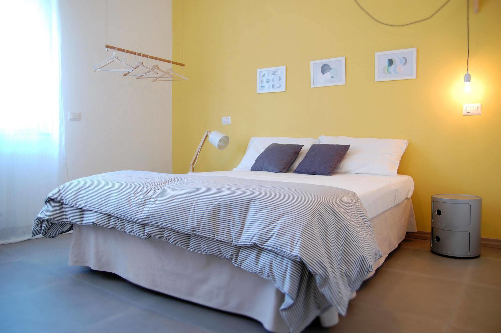 Le Officine Di Via Marsala Bed and Breakfast Legnano Buitenkant foto