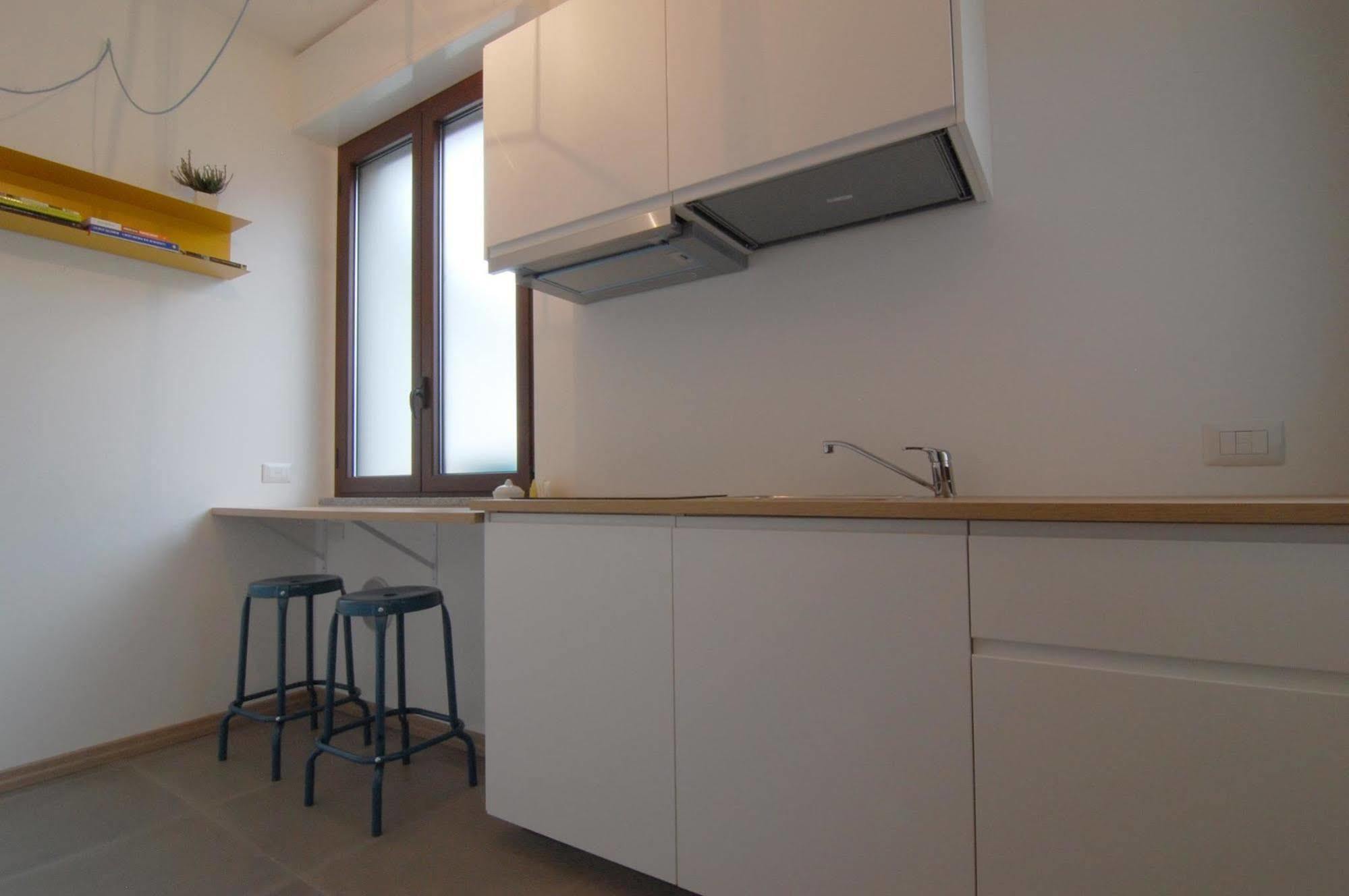 Le Officine Di Via Marsala Bed and Breakfast Legnano Buitenkant foto
